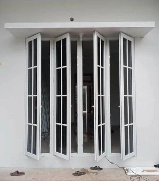 Jendela Swing UPVC