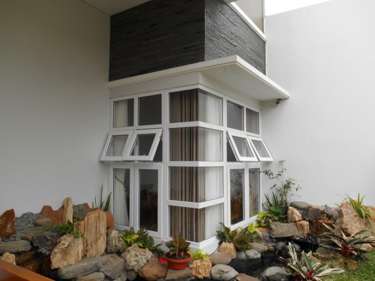 Partisi Kaca Upvc Splatinum